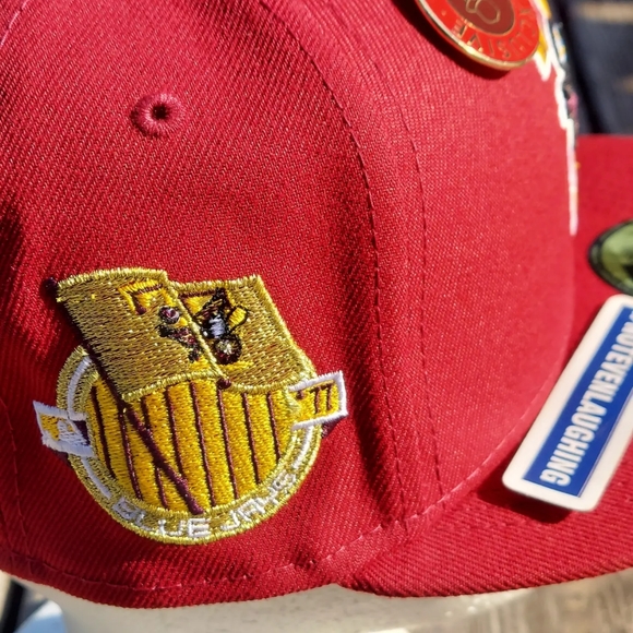 Burgundy Toronto Blue Jays Maroon Bottom Toronto Flag Side Patch "Chipotle Colle - Picture 2 of 2